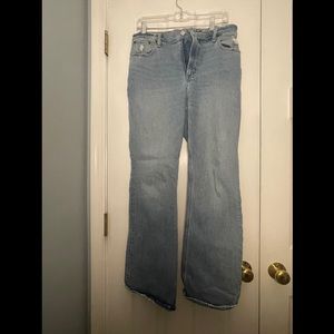 Ultra High Rise Vintage Flare Jeans light wash
